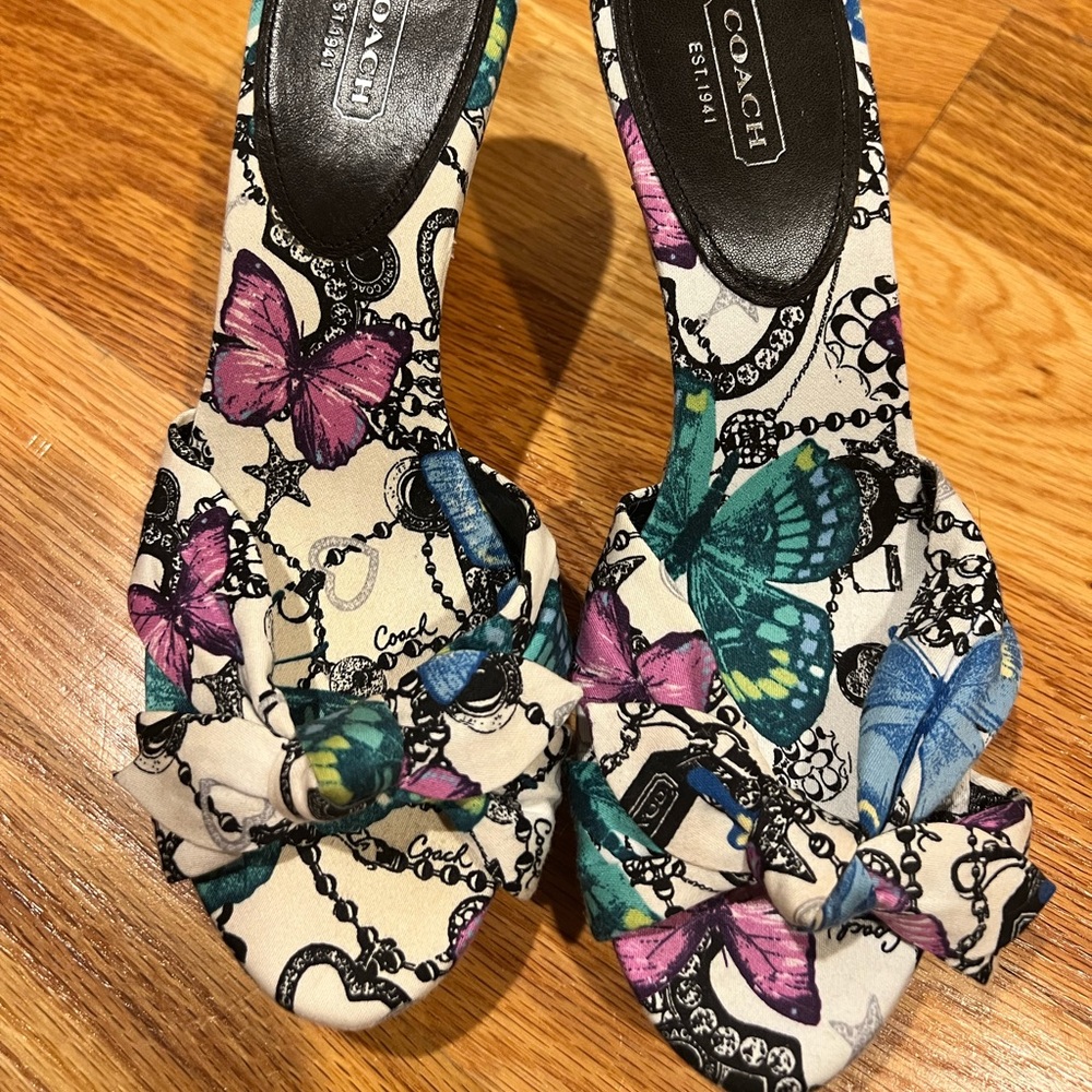 Coach Karen cork heels size 8.5 like new
